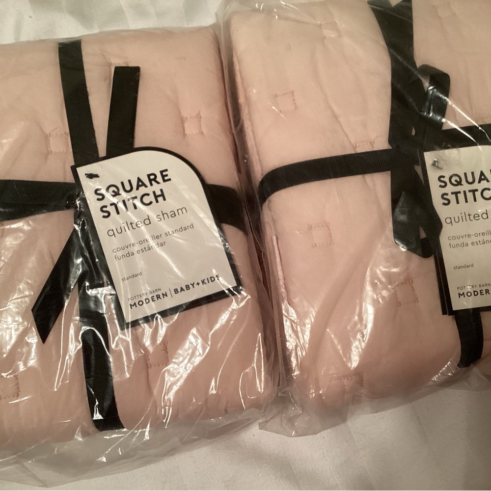 Pottery Barn Pink Pillow Set Bedding